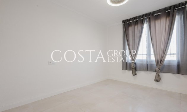 Resale - Apartments -
Torrevieja - Torrevieja Centro