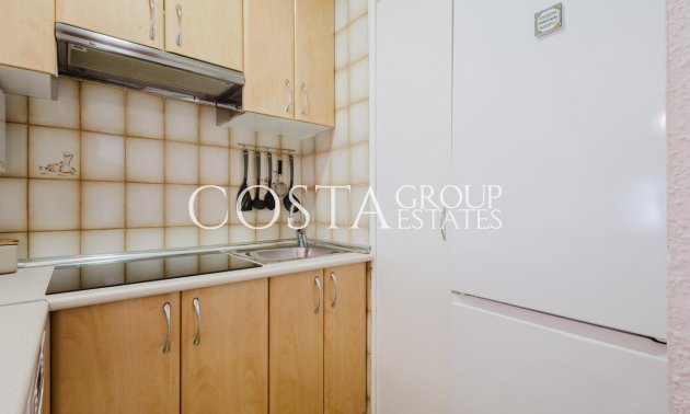 Resale - House -
Torrevieja - Torrevieja Centro