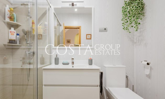 Resale - House -
Torrevieja - Torrevieja Centro