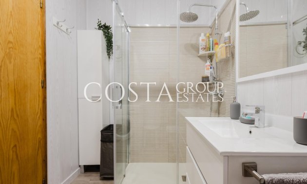 Resale - House -
Torrevieja - Torrevieja Centro