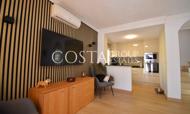 Resale - Villa -
Orihuela - Villamartin