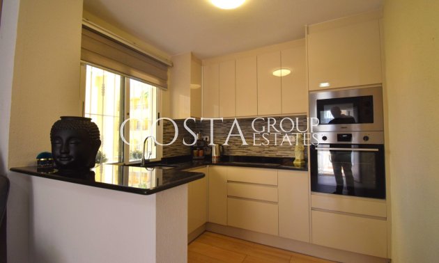 Resale - Villa -
Orihuela - Villamartin