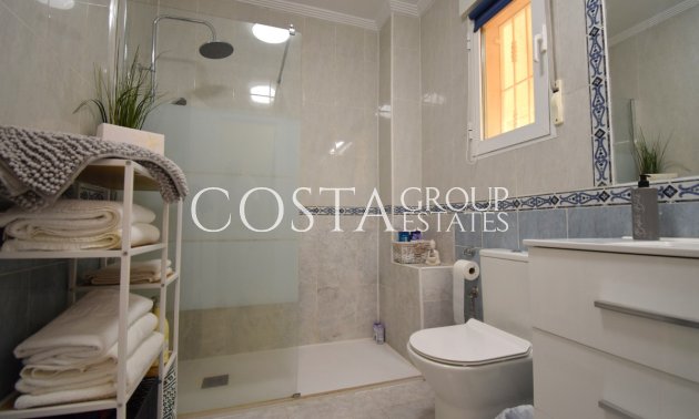 Resale - Villa -
Orihuela - Villamartin