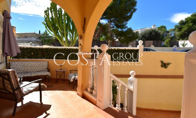 Resale - Villa -
Orihuela - Villamartin