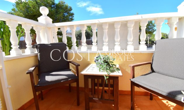 Resale - Villa -
Orihuela - Villamartin