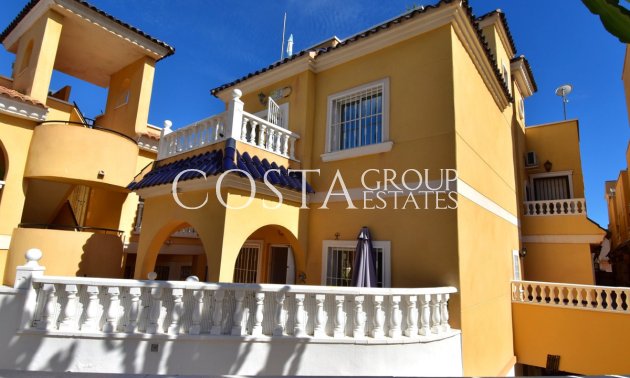Resale - Villa -
Orihuela - Villamartin