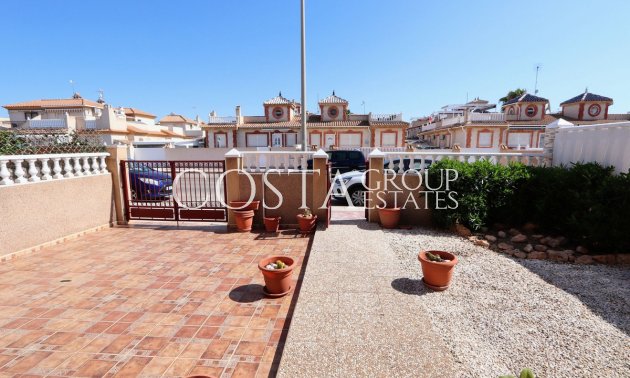 Resale - Villa -
Orihuela - Playa Flamenca