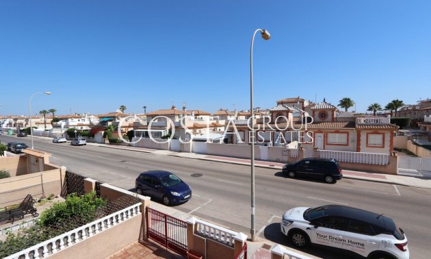 Resale - Villa -
Orihuela - Playa Flamenca