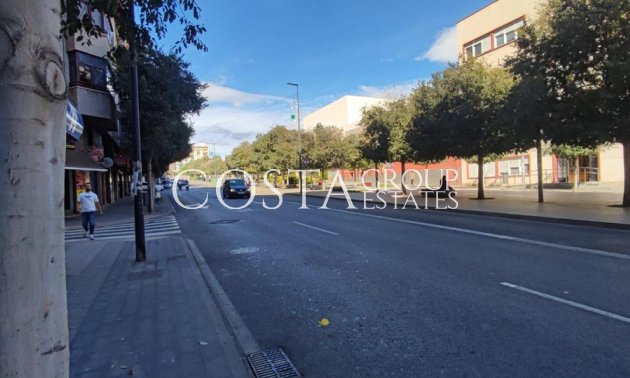 Resale - Apartments -
Alicante - Alicante Centro