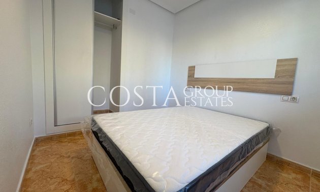 Resale - House -
Torrevieja - Torrevieja Centro