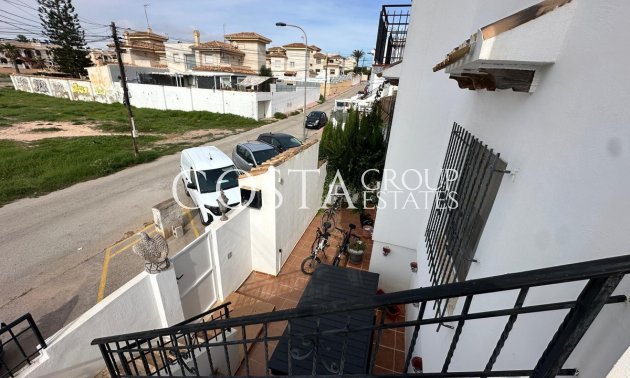 Resale - House -
Torrevieja - Torrevieja Centro