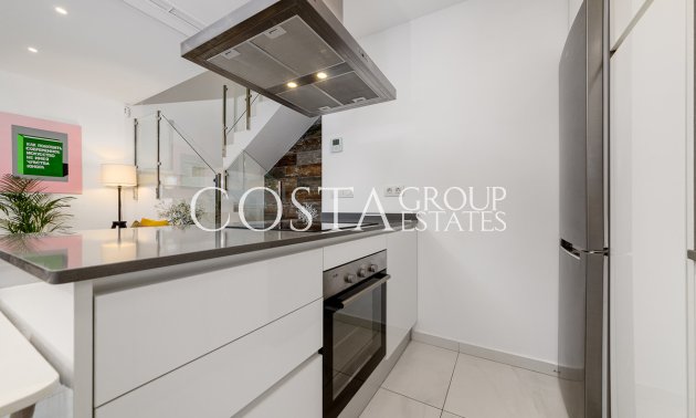 Resale - House -
Orihuela - Villamartin