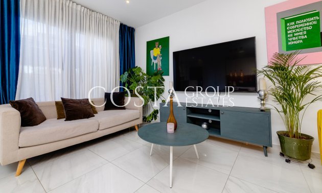 Resale - House -
Orihuela - Villamartin