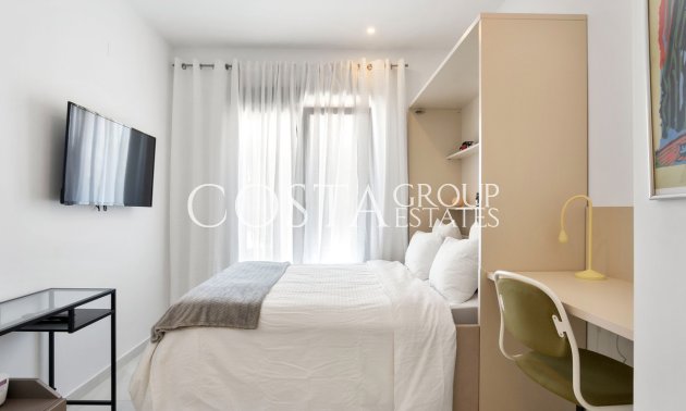 Resale - House -
Orihuela - Villamartin