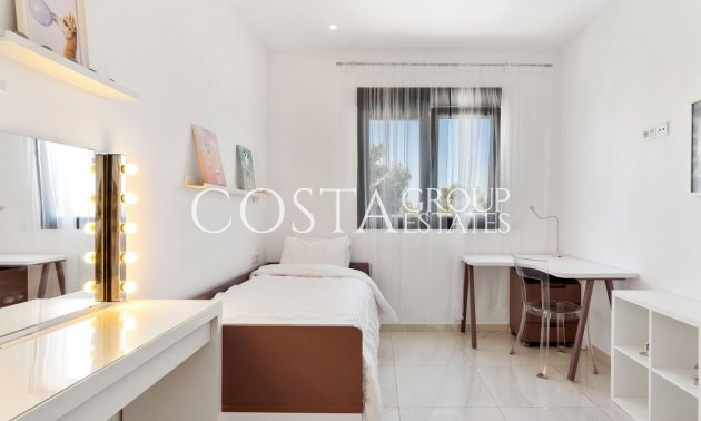 Resale - House -
Orihuela - Villamartin