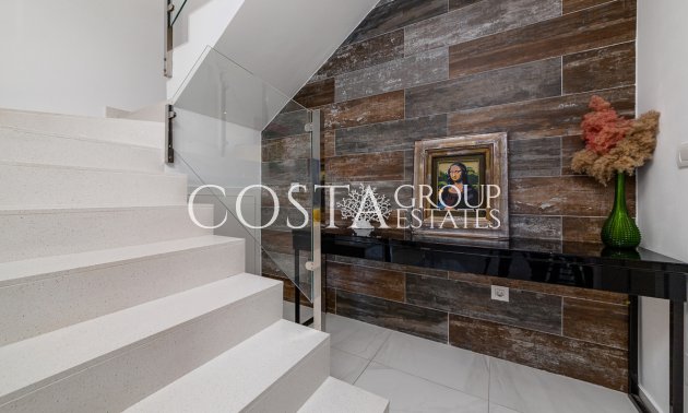 Resale - House -
Orihuela - Villamartin