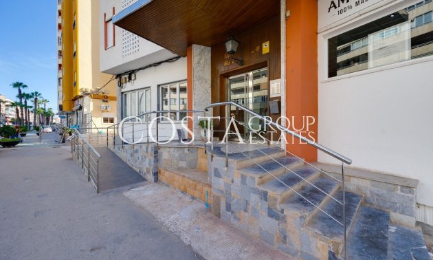 Resale - Apartments -
Torrevieja - Torrevieja Centro