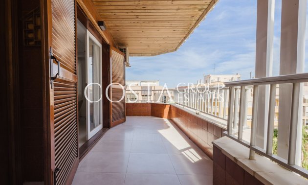Resale - Apartments -
Torrevieja - Torrevieja Centro