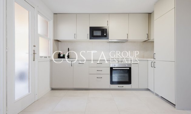 Resale - Apartments -
Torrevieja - Torrevieja Centro