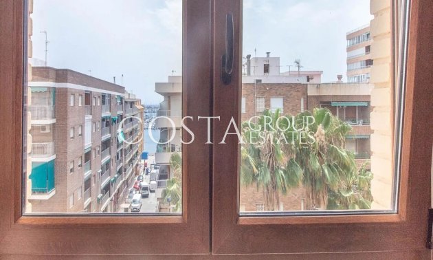 Resale - Apartments -
Torrevieja - Torrevieja Centro