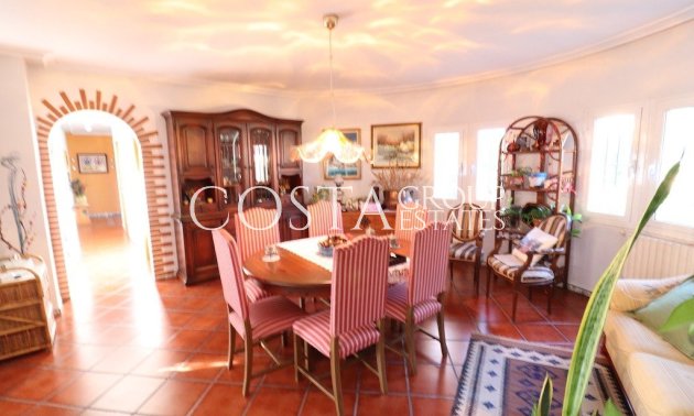 Resale - Villa -
Torrevieja - El Chaparral