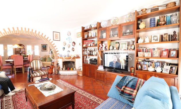 Resale - Villa -
Torrevieja - El Chaparral