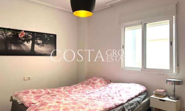 Resale - Apartments -
Torrevieja - Torrevieja Centro