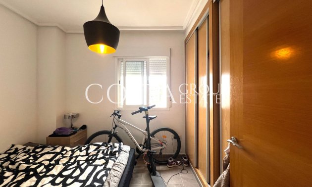 Resale - Apartments -
Torrevieja - Torrevieja Centro