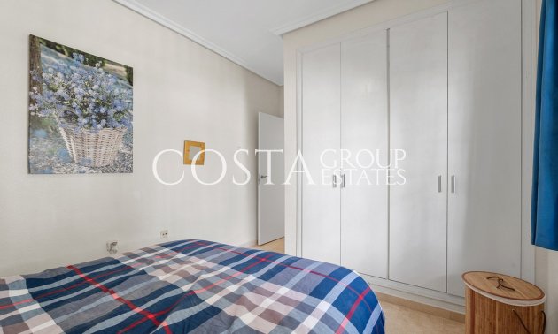 Resale - Villa -
Orihuela - Orihuela Costa