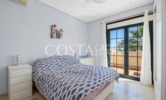 Resale - Villa -
Orihuela - Orihuela Costa