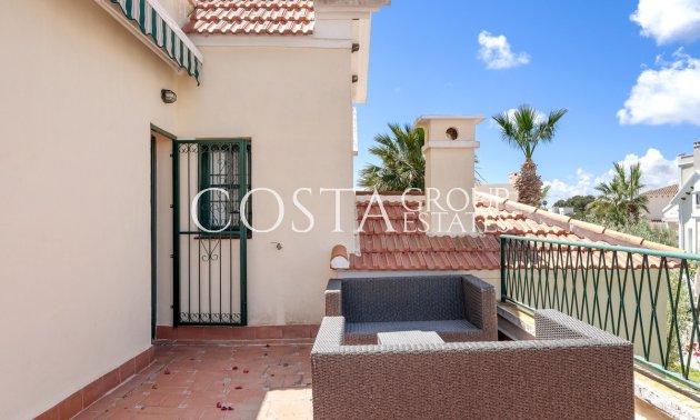 Resale - Villa -
Orihuela - Orihuela Costa