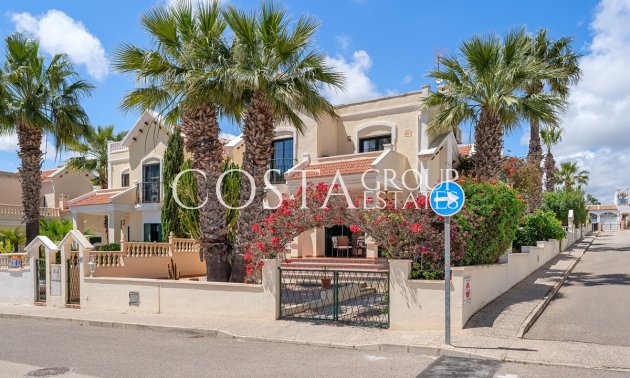 Resale - Villa -
Orihuela - Orihuela Costa