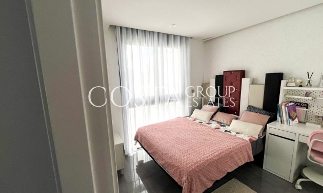 Resale - Villa -
Orihuela - Los Altos