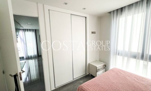 Resale - Villa -
Orihuela - Los Altos