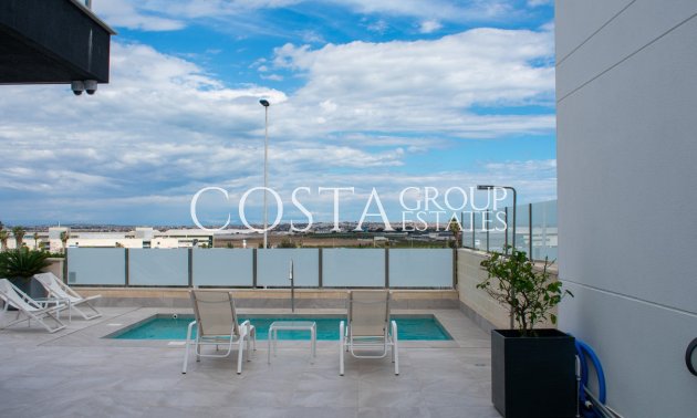 Resale - Villa -
Orihuela - Los Altos