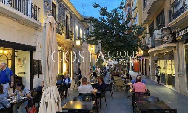 Resale - Apartments -
Alicante - Alicante Centro