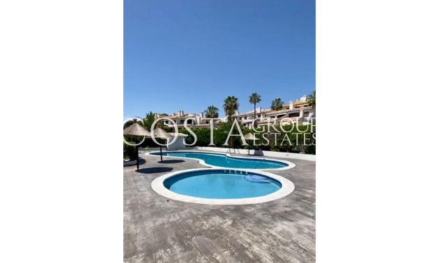 Resale - House -
Orihuela - Orihuela Costa