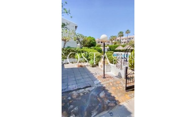 Resale - House -
Orihuela - Orihuela Costa