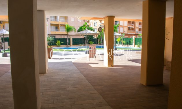 Resale - Apartments -
Torrevieja - Playa de los Locos