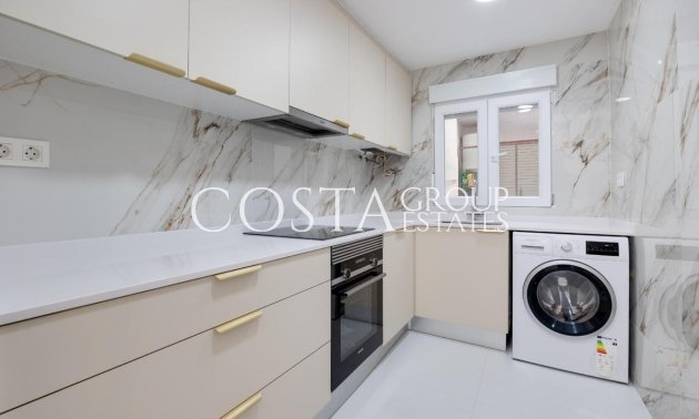 Resale - Apartments -
Torrevieja - Torrevieja Centro