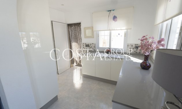 Resale - Villa -
Torrevieja - San Luis