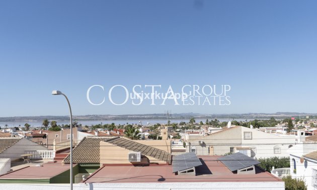 Resale - Villa -
Torrevieja - San Luis