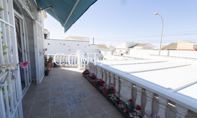 Resale - Villa -
Torrevieja - San Luis