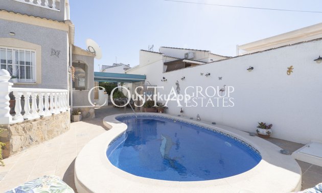 Resale - Villa -
Torrevieja - San Luis