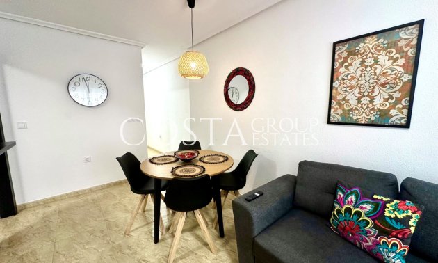 Resale - Apartments -
Torrevieja - Torrevieja Centro