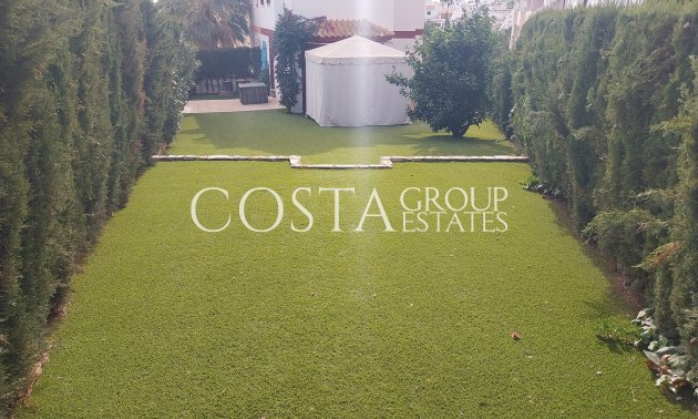 Revente - Villa -
Orihuela - Villamartin