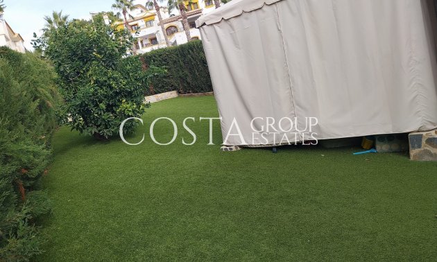 Revente - Villa -
Orihuela - Villamartin