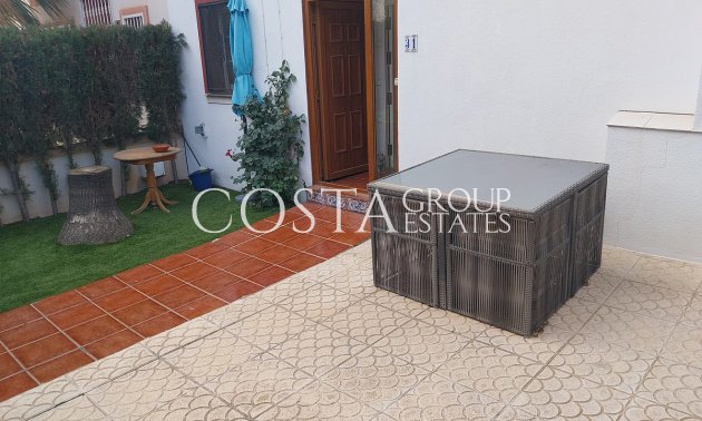 Revente - Villa -
Orihuela - Villamartin