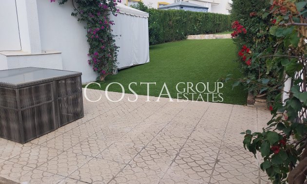 Revente - Villa -
Orihuela - Villamartin