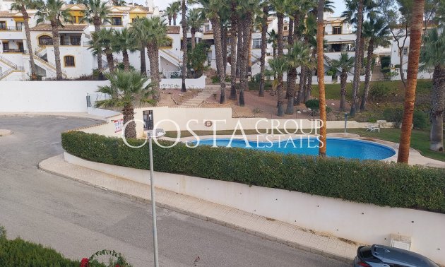 Revente - Villa -
Orihuela - Villamartin